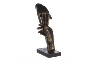Скулптура две ръце